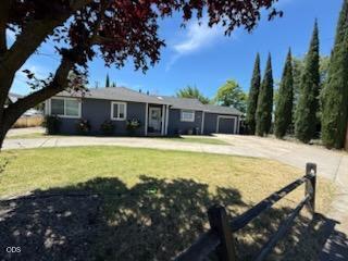 Photo of 2695 Merriman Road, Medford, OR 97501 (MLS # 220223658)