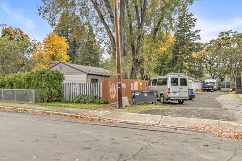 Tiny photo for 706 Monroe Street, Medford, OR 97501 (MLS # 220211811)