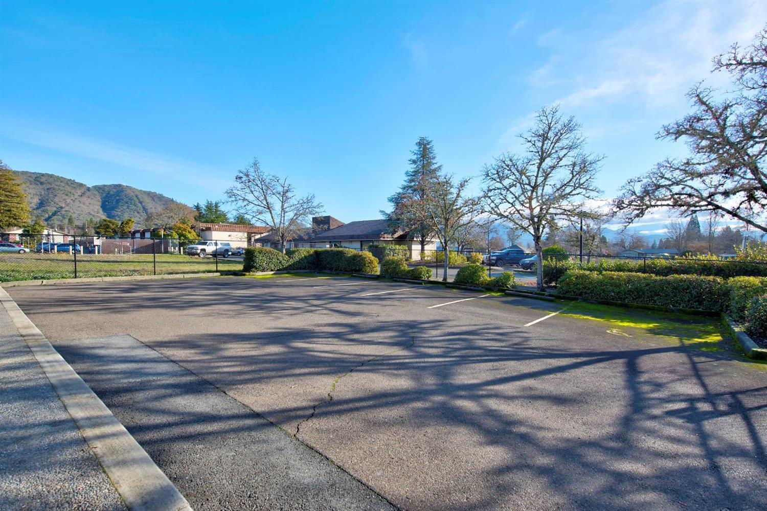 124 NW Midland Avenue M