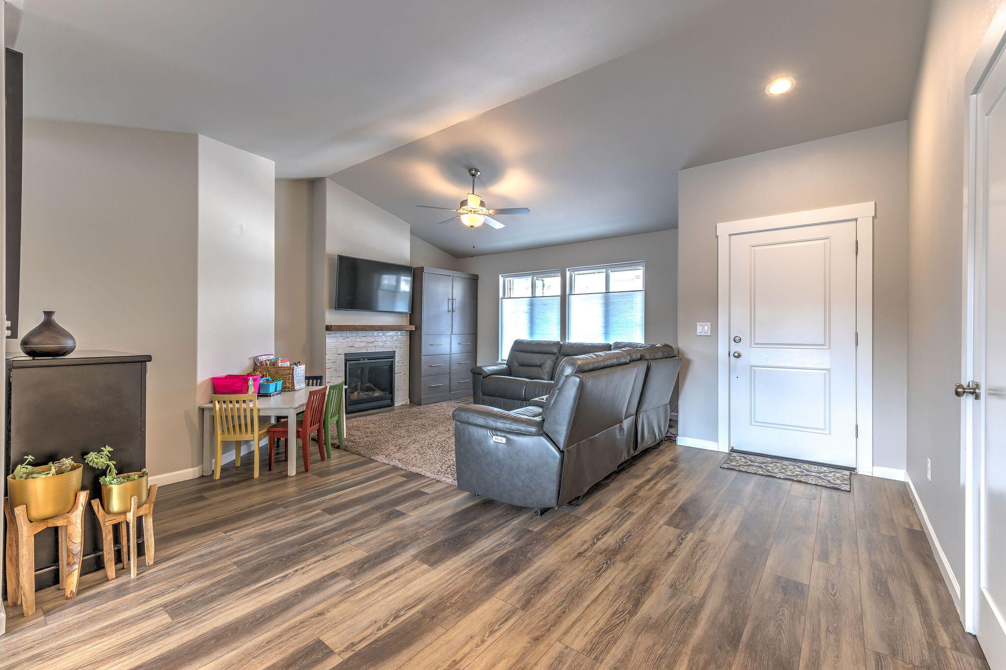 Stoneridge Terrace - Residential