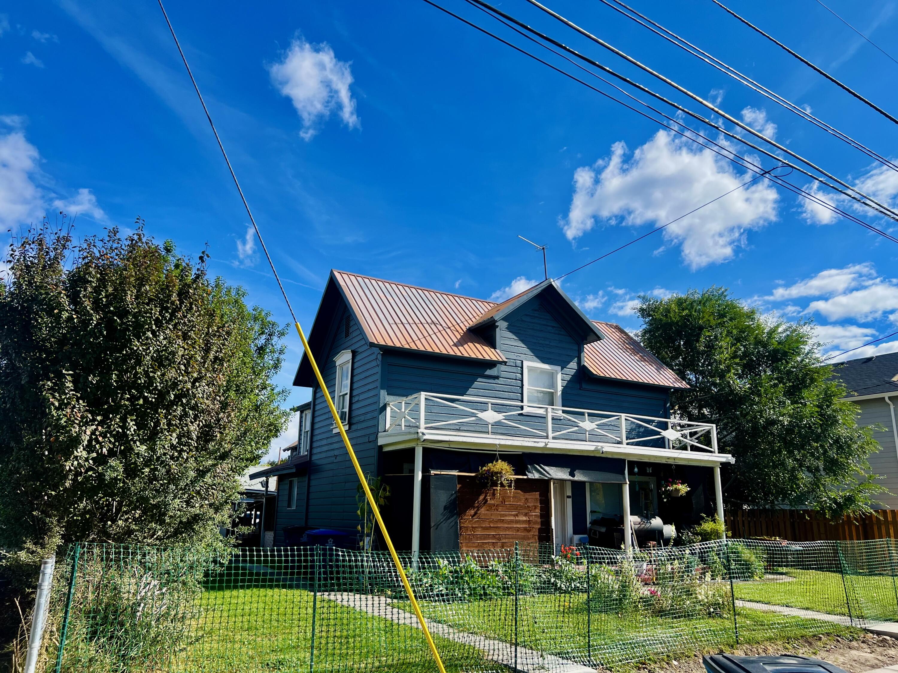 646 NE Court Street