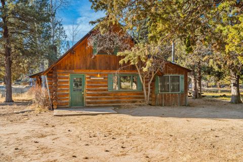 Tiny photo for 21910 Rickard Road, Bend, OR 97702 (MLS # 220212987)