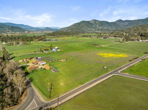 Tiny photo for 13990 N Applegate Road, Applegate, OR 97530 (MLS # 220224593)