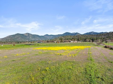 Tiny photo for 13990 N Applegate Road, Applegate, OR 97530 (MLS # 220224593)