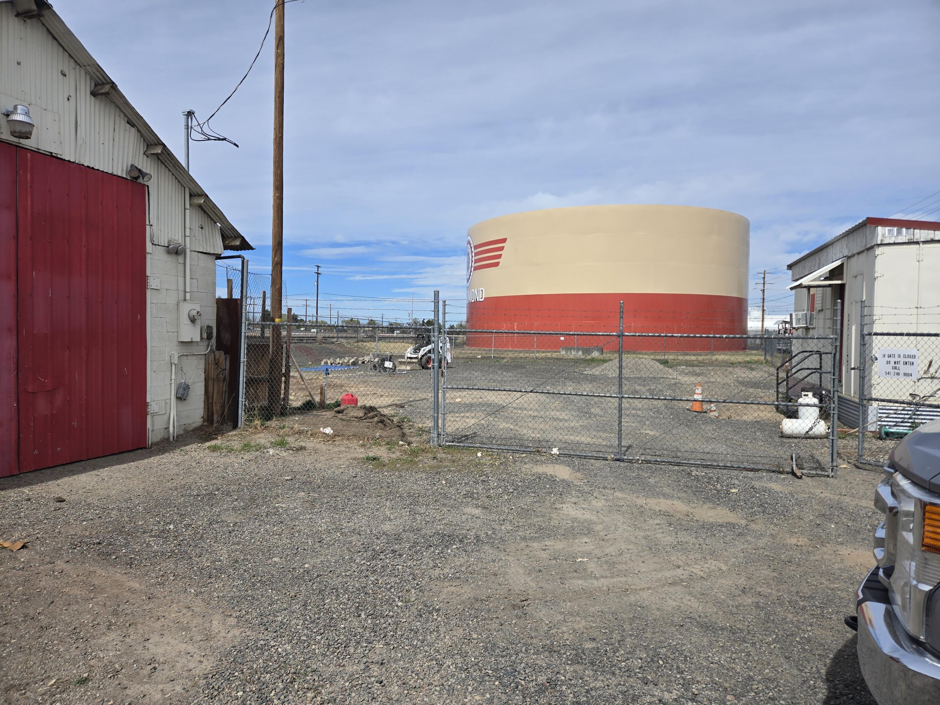 205 SE Railroad Boulevard