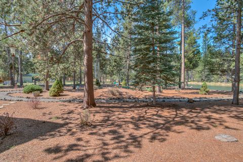 Tiny photo for 55877 Wood Duck Drive, Bend, OR 97707 (MLS # 220220183)