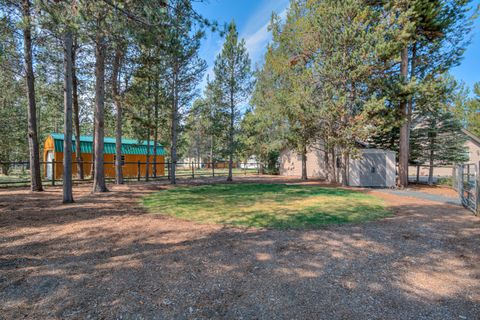 Tiny photo for 55877 Wood Duck Drive, Bend, OR 97707 (MLS # 220220183)