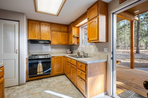 Tiny photo for 14870 S Sugar Pine Way, La Pine, OR 97739 (MLS # 220211131)