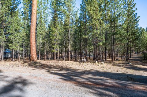 Tiny photo for 14870 S Sugar Pine Way, La Pine, OR 97739 (MLS # 220211131)