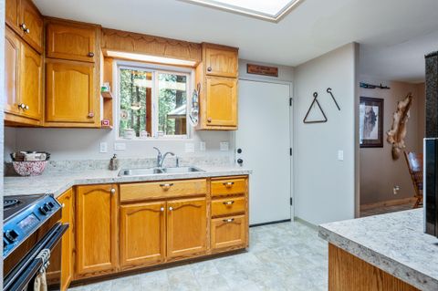 Tiny photo for 14870 S Sugar Pine Way, La Pine, OR 97739 (MLS # 220211131)