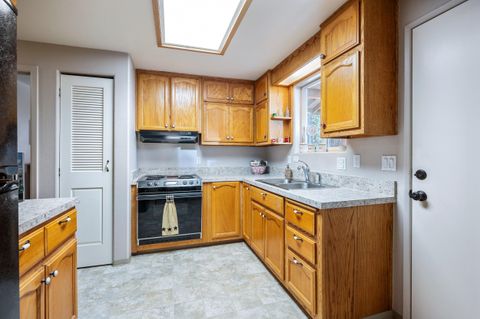 Tiny photo for 14870 S Sugar Pine Way, La Pine, OR 97739 (MLS # 220211131)