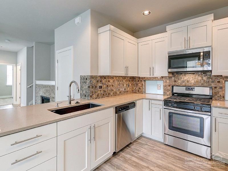 Triple Ridge - Residential