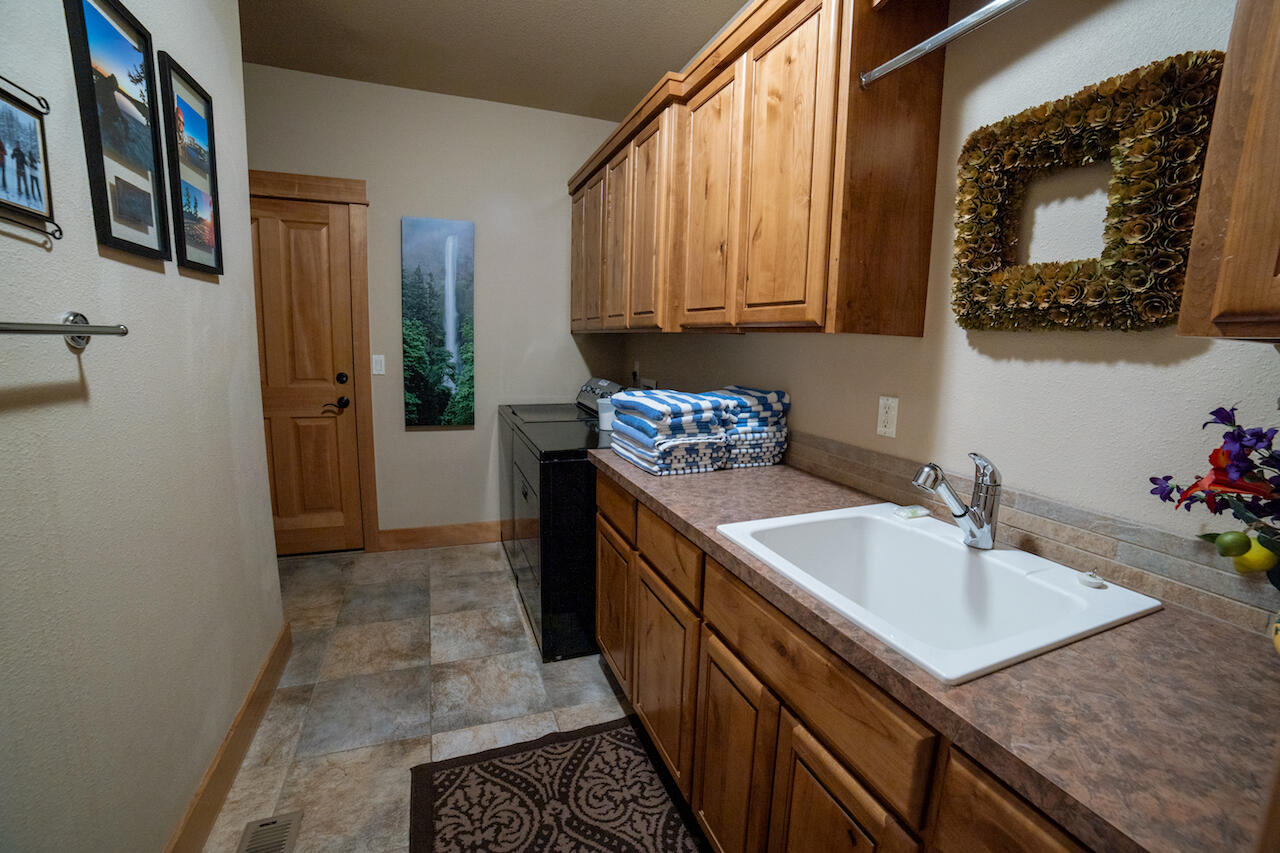 Fairway Crest Village - Residential