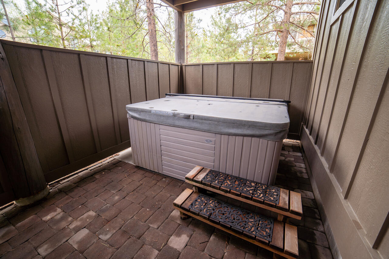 Fairway Crest Village - Residential