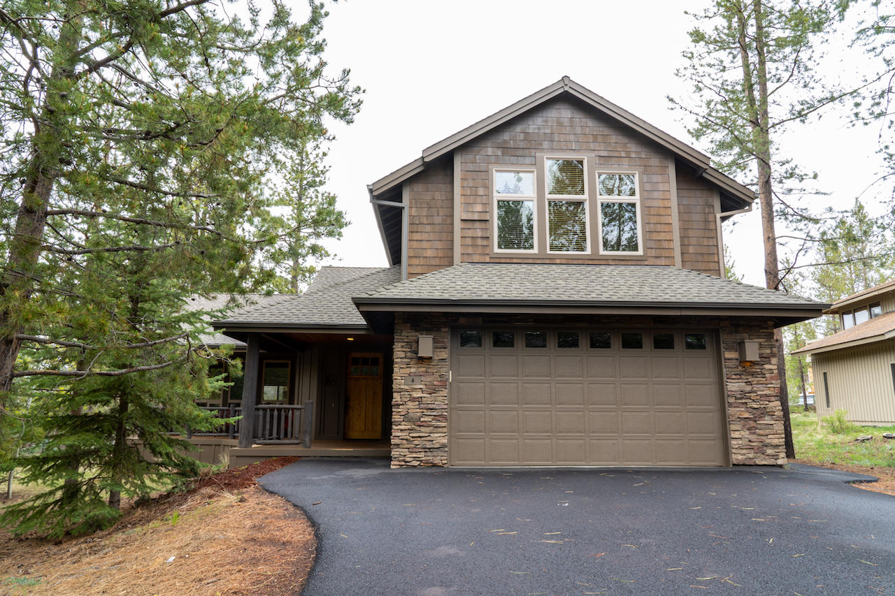 Fairway Crest Village - Residential