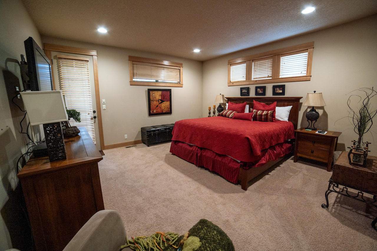 Fairway Crest Village - Residential