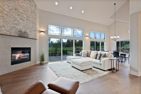 Tiny photo for 920 Cinnamon Teal Drive, Redmond, OR 97756 (MLS # 220210667)