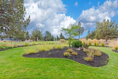 Tiny photo for 920 Cinnamon Teal Drive, Redmond, OR 97756 (MLS # 220210667)