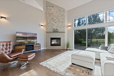 Tiny photo for 920 Cinnamon Teal Drive, Redmond, OR 97756 (MLS # 220210667)