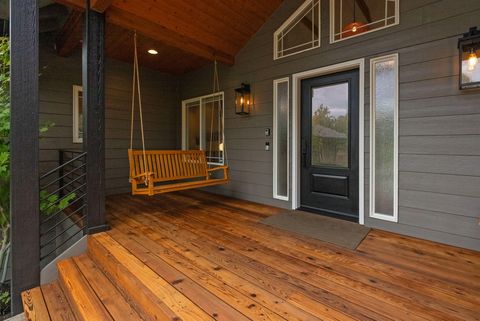 Tiny photo for 920 Cinnamon Teal Drive, Redmond, OR 97756 (MLS # 220210667)