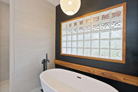 Tiny photo for 920 Cinnamon Teal Drive, Redmond, OR 97756 (MLS # 220210667)