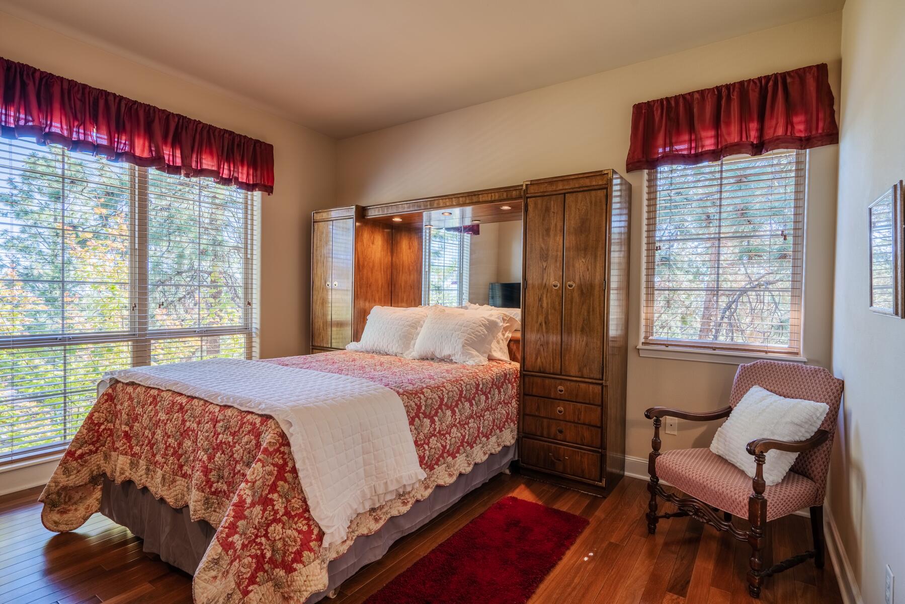 Awbrey Village - Residential