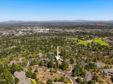 Tiny photo for 1158 NW Redfield Circle, Bend, OR 97703 (MLS # 220226280)