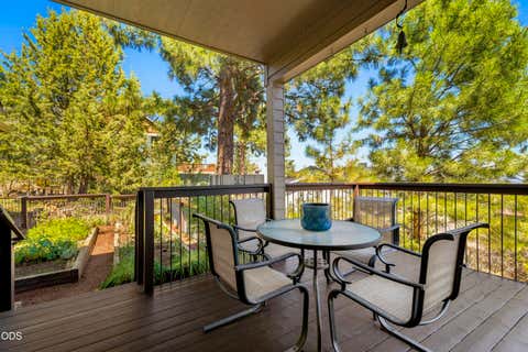 Tiny photo for 1158 NW Redfield Circle, Bend, OR 97703 (MLS # 220226280)
