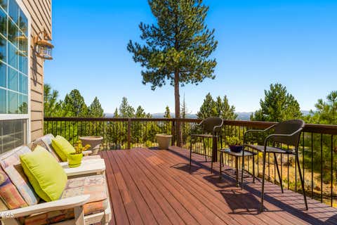 Tiny photo for 1158 NW Redfield Circle, Bend, OR 97703 (MLS # 220226280)