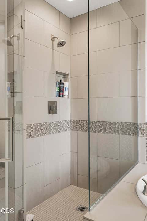 Tiny photo for 1158 NW Redfield Circle, Bend, OR 97703 (MLS # 220226280)