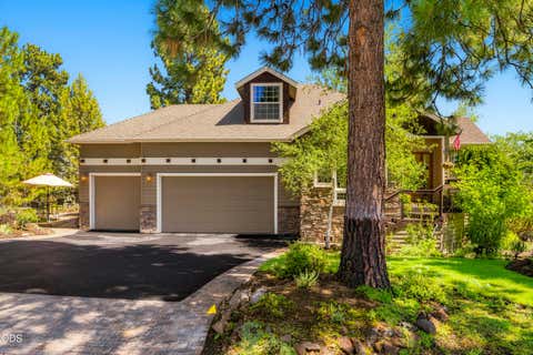 Tiny photo for 1158 NW Redfield Circle, Bend, OR 97703 (MLS # 220226280)