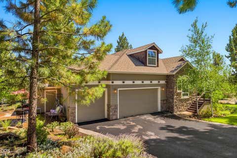 Tiny photo for 1158 NW Redfield Circle, Bend, OR 97703 (MLS # 220226280)