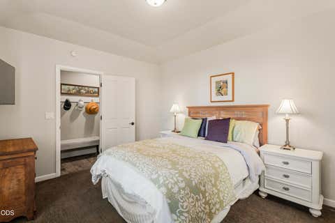 Tiny photo for 1158 NW Redfield Circle, Bend, OR 97703 (MLS # 220226280)