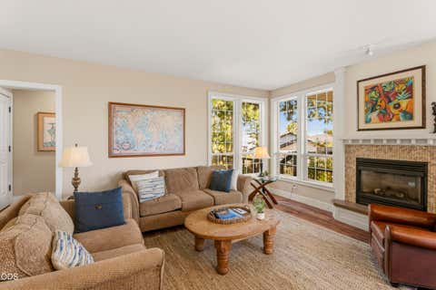 Tiny photo for 1158 NW Redfield Circle, Bend, OR 97703 (MLS # 220226280)