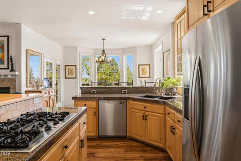 Tiny photo for 1158 NW Redfield Circle, Bend, OR 97703 (MLS # 220226280)