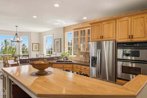 Tiny photo for 1158 NW Redfield Circle, Bend, OR 97703 (MLS # 220226280)