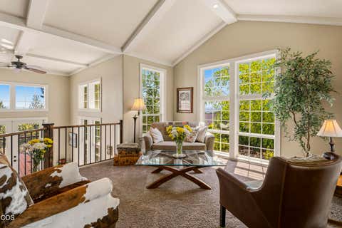 Tiny photo for 1158 NW Redfield Circle, Bend, OR 97703 (MLS # 220226280)