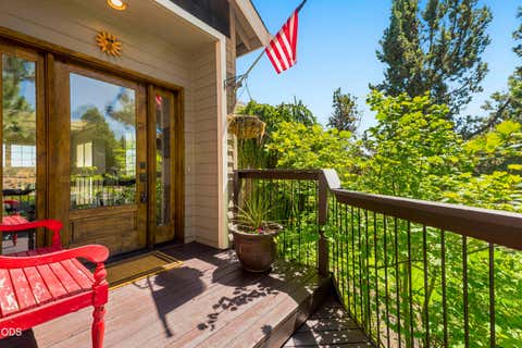 Tiny photo for 1158 NW Redfield Circle, Bend, OR 97703 (MLS # 220226280)