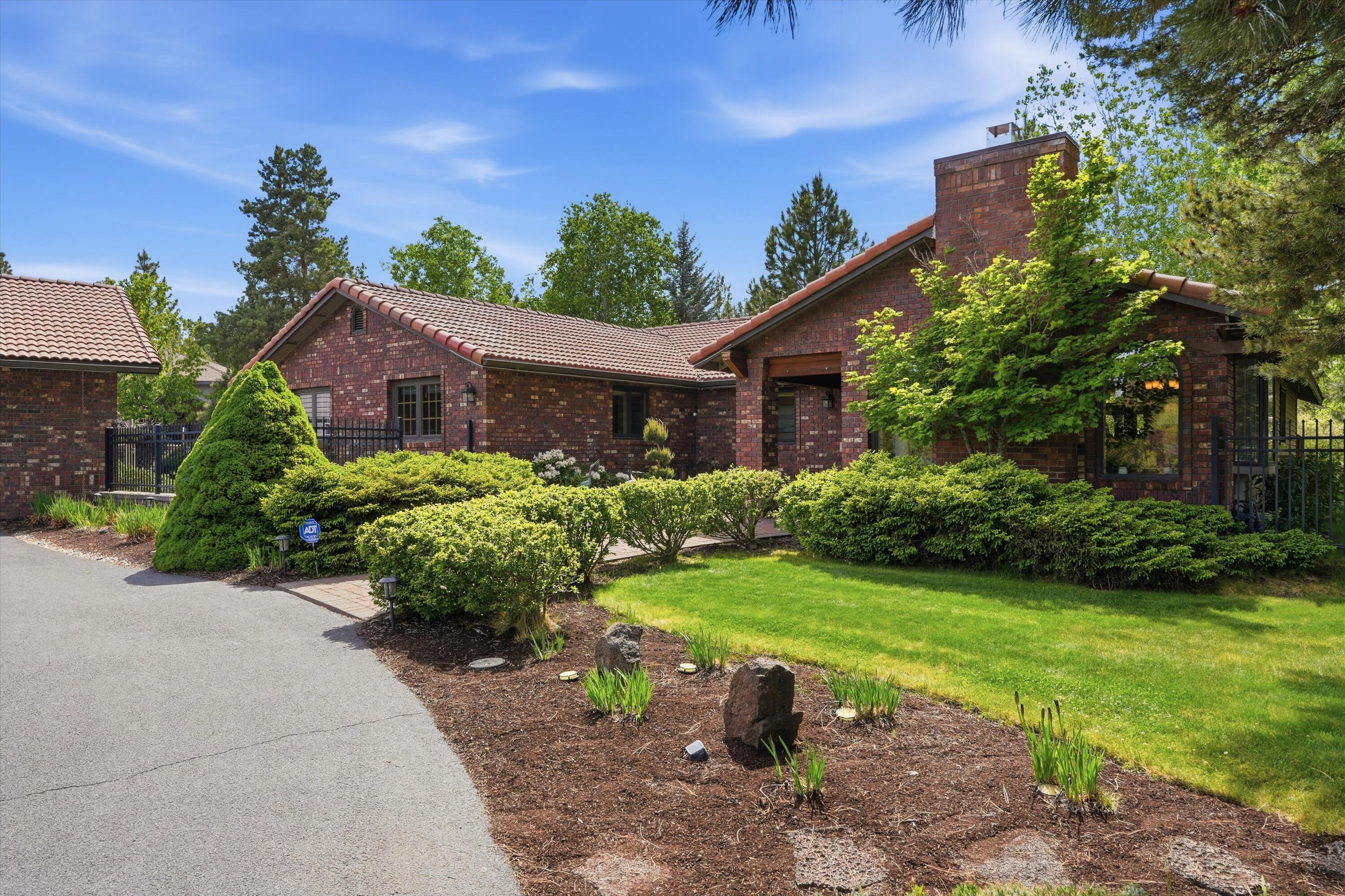 20407 Pine Vista Drive