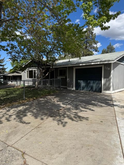 728 SE Sun Lane Bend OR 97702