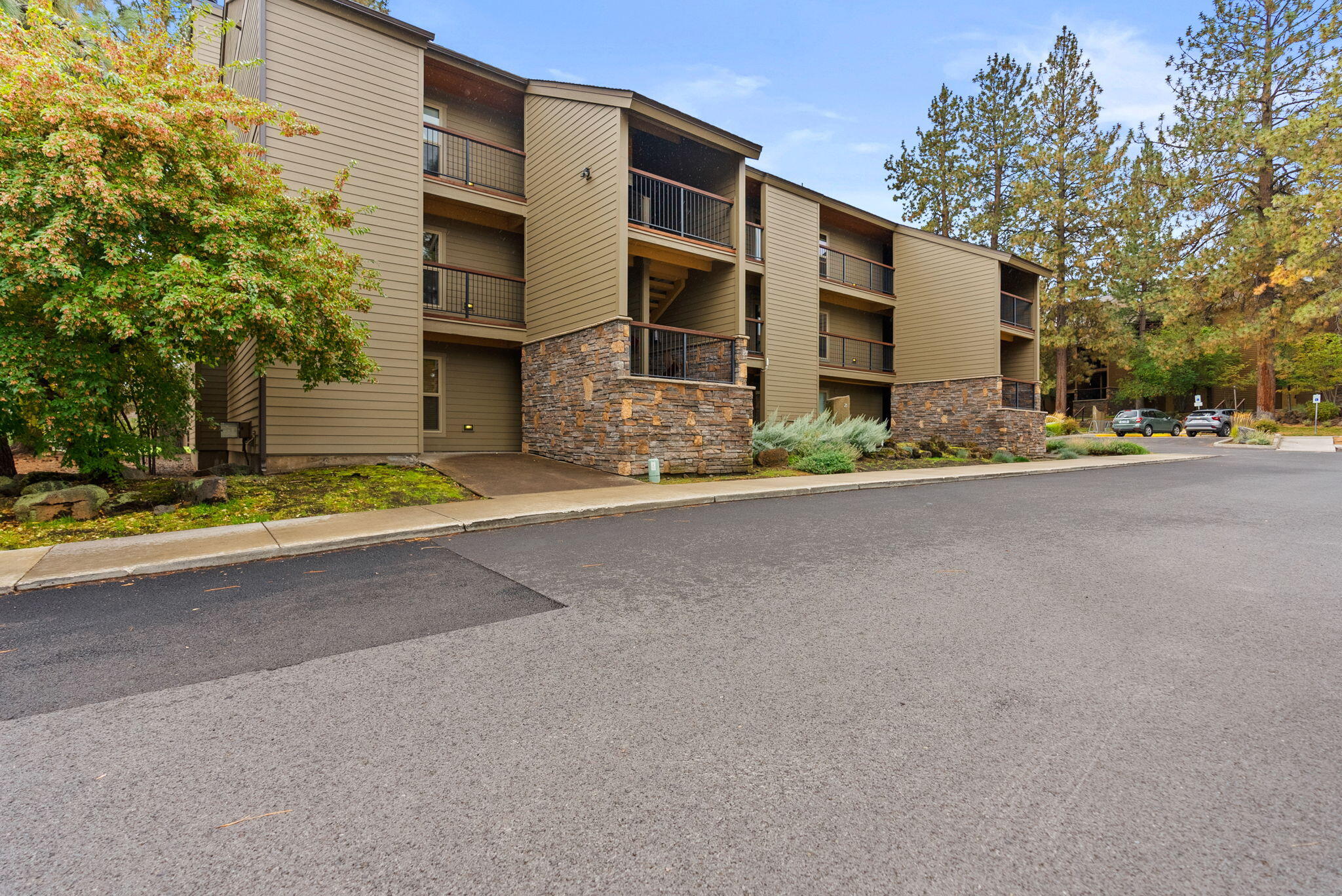 Inn Of The 7th - Residential