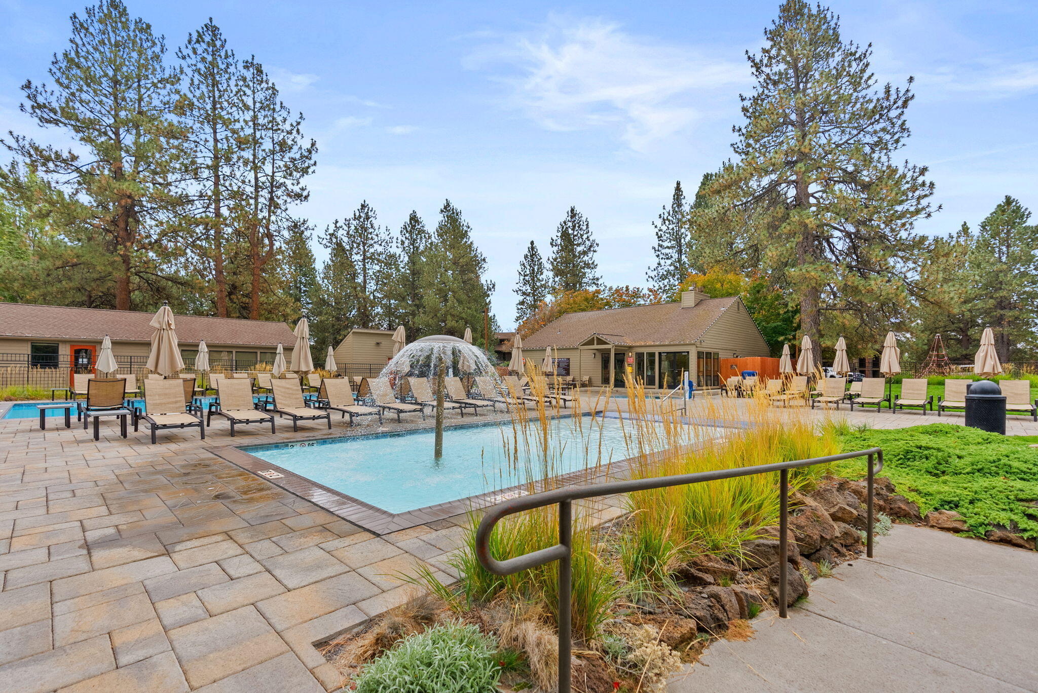 Inn Of The 7th - Residential