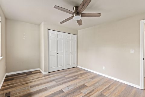 Tiny photo for 1100 SE Excalibur Drive, Grants Pass, OR 97526 (MLS # 220212527)