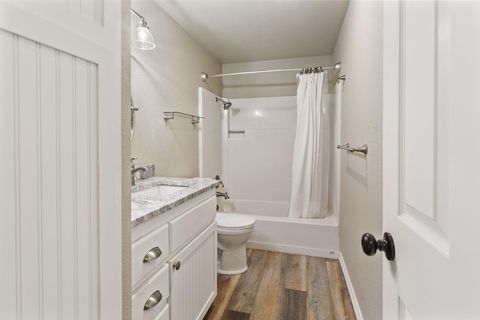 Tiny photo for 1100 SE Excalibur Drive, Grants Pass, OR 97526 (MLS # 220212527)