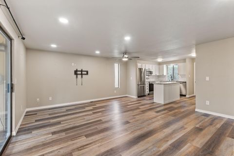 Tiny photo for 1100 SE Excalibur Drive, Grants Pass, OR 97526 (MLS # 220212527)