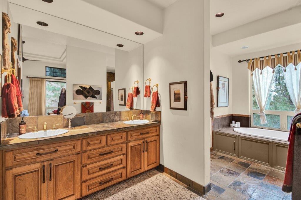 Awbrey Glen - Residential