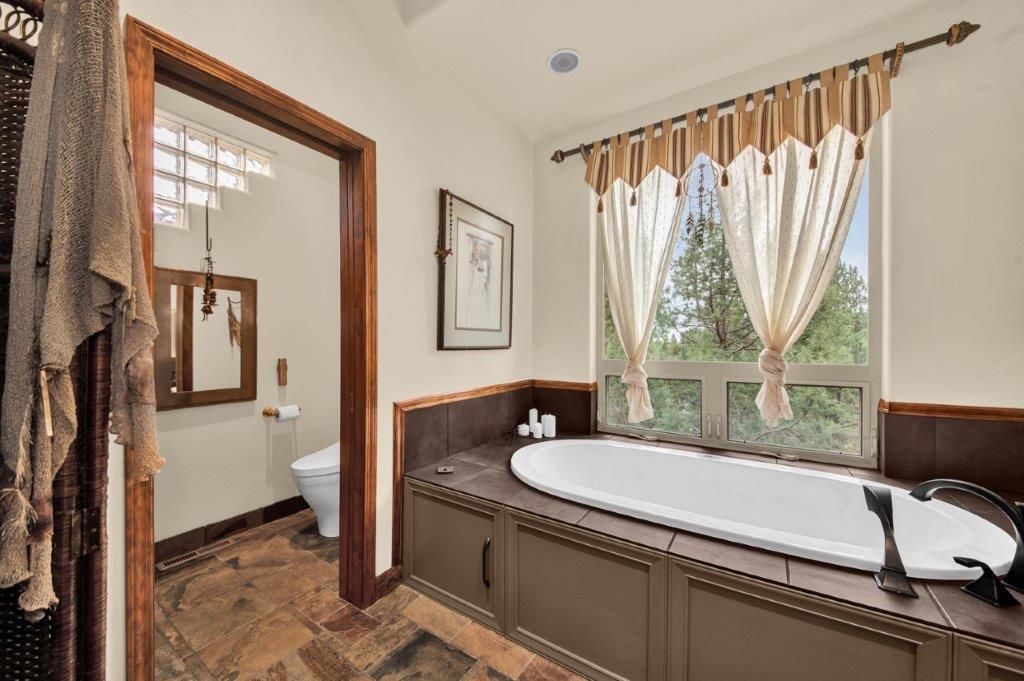 Awbrey Glen - Residential