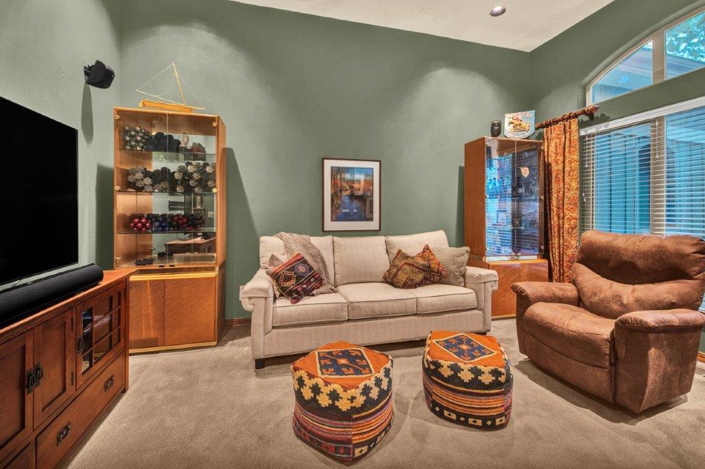 Awbrey Glen - Residential