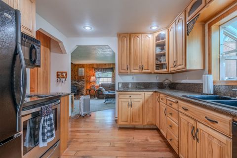 Tiny photo for 5400 Hwy 238, Jacksonville, OR 97530 (MLS # 220213365)