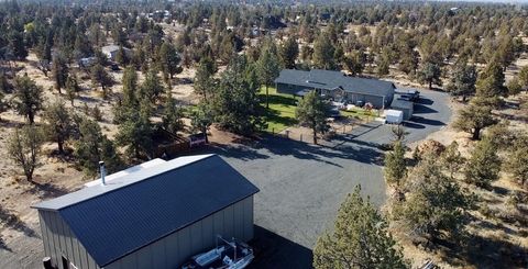 Tiny photo for 4444 NE 40th Street, Redmond, OR 97756 (MLS # 220211863)